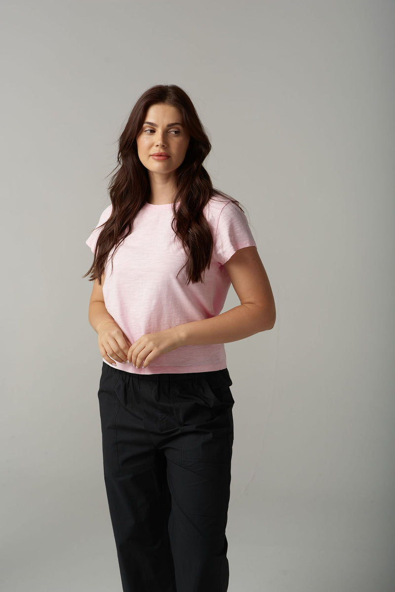 BASIC CREW TEE - PINK TOUCH