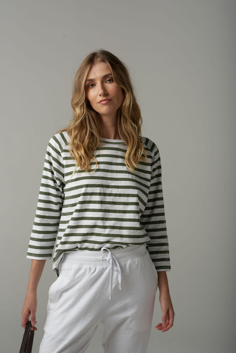 STRIPE 3/4 SLEEVE RAGLAN TEE - WHITE/FAIRWAY GREEN