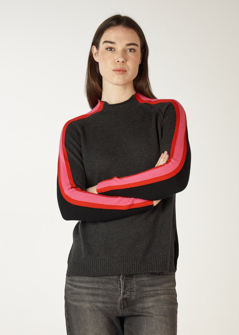 CONTRAST FUNNEL NECK IN CHARCOAL