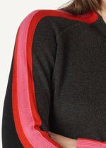 CONTRAST FUNNEL NECK IN CHARCOAL
