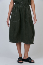 CURVE POCKET SKIRT - LICORICE