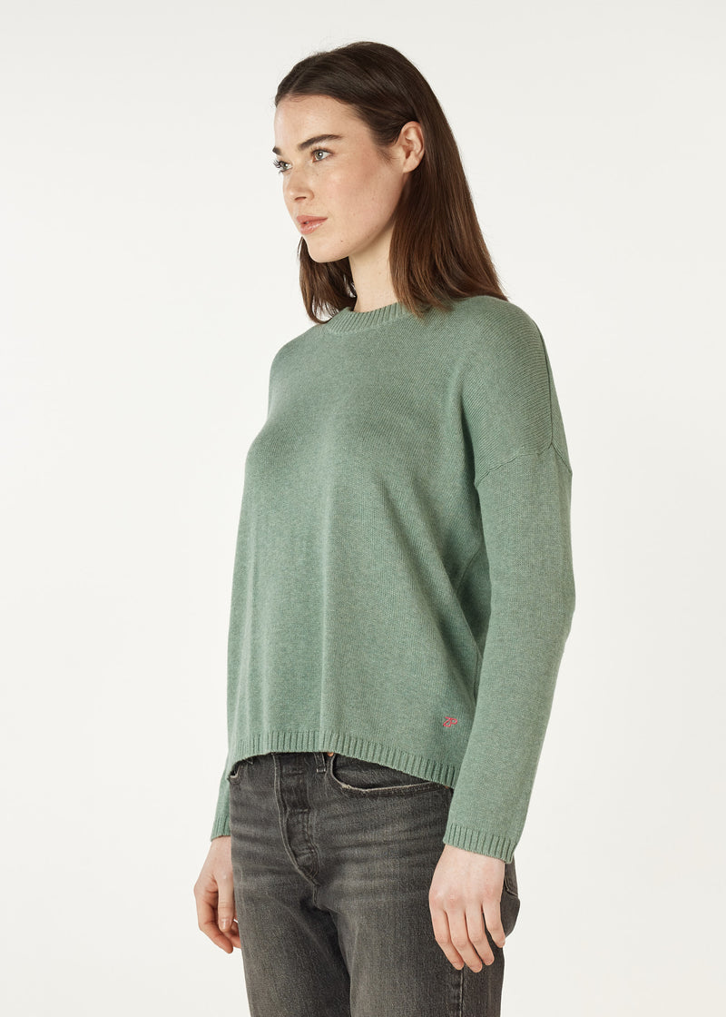 ESSENTIAL ROUND NECK IN MOSS