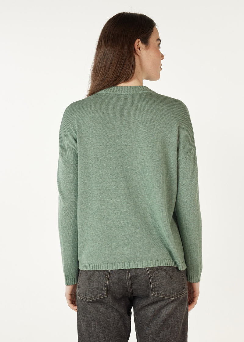 ESSENTIAL ROUND NECK IN MOSS