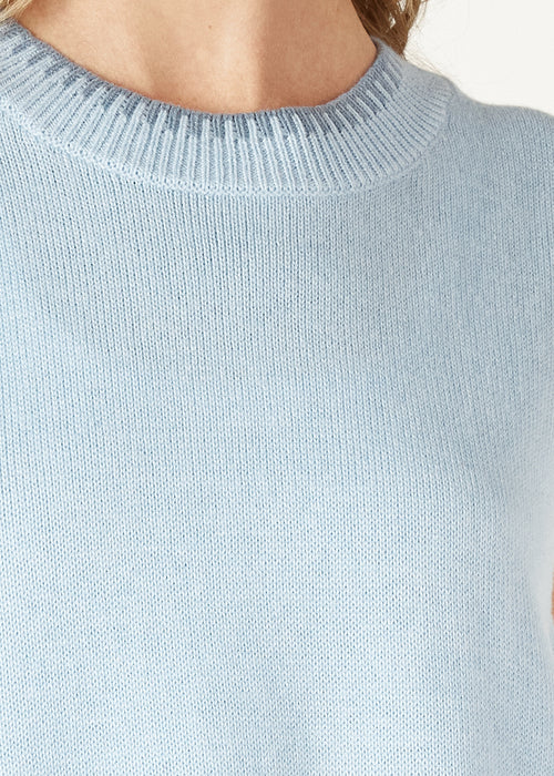 ESSENTIAL TWO TONE VEST IN SKY
