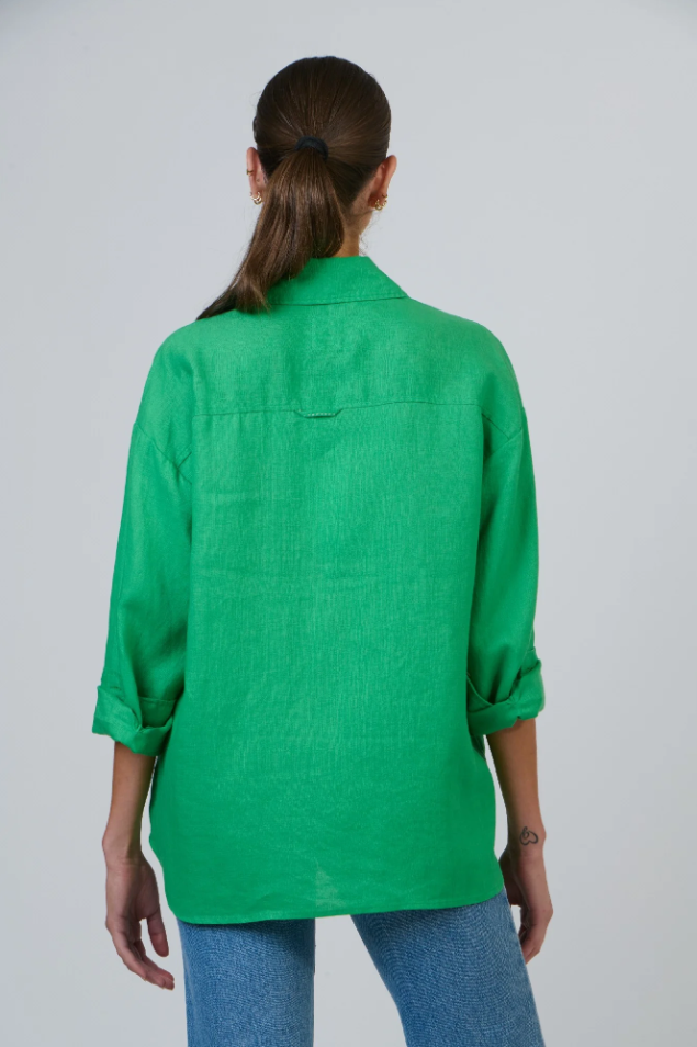 LINEN BOYFRIEND SHIRT IN POMME
