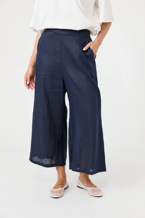 STUDIO CROP PANT - NAVY