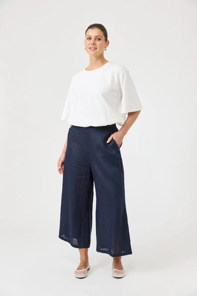 STUDIO CROP PANT - NAVY