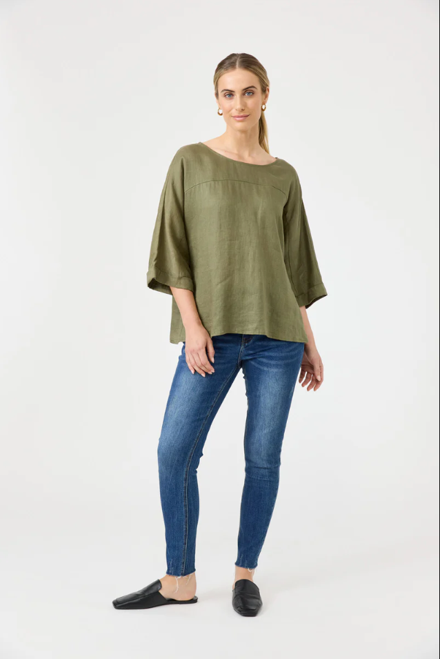 STUDIO RELAXED TOP: KHAKI