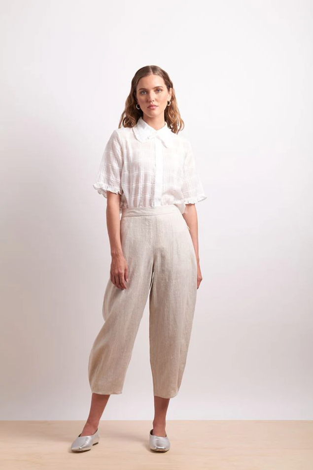 THE RUFFLES SHIRT - WHITE