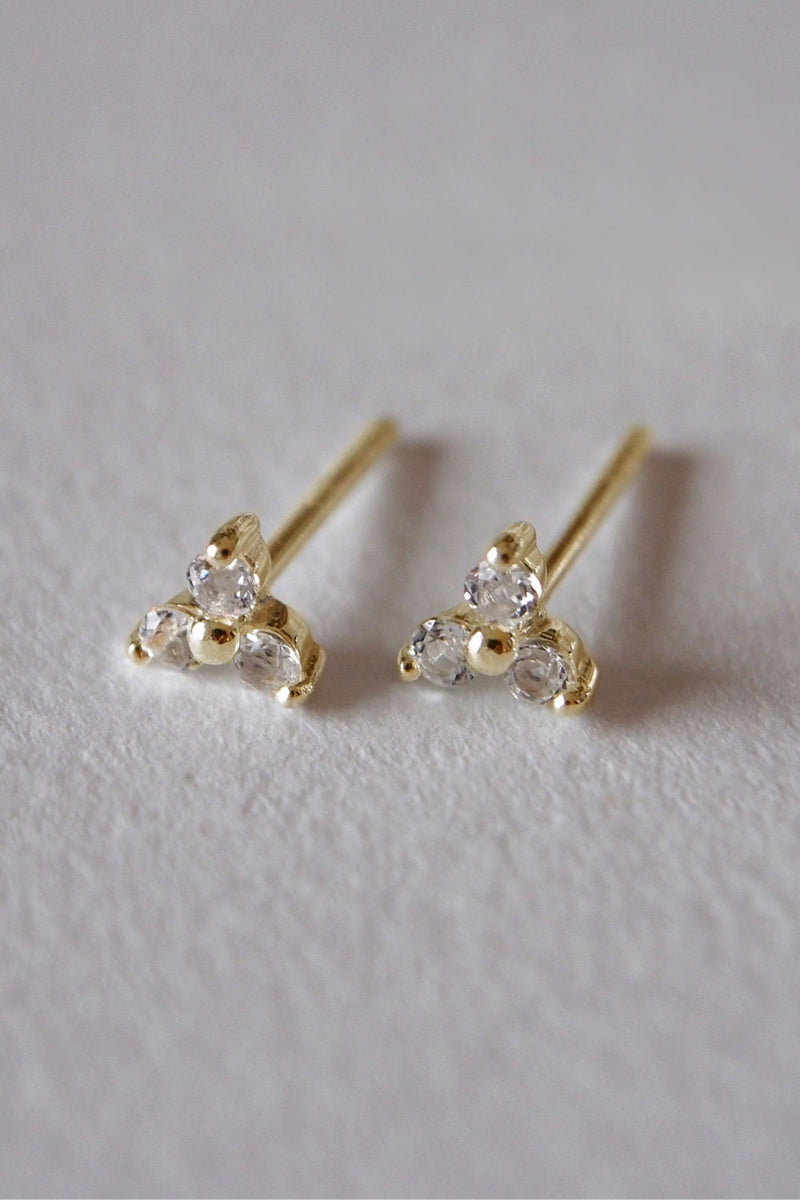 TRINITY BALL STUD EARRINGS WITH WHITE TOPAZ IN 18KT YELLOW GOLD PLATE